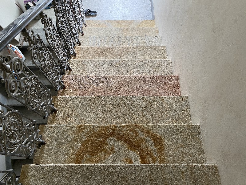 Renovace pískovcových schodů