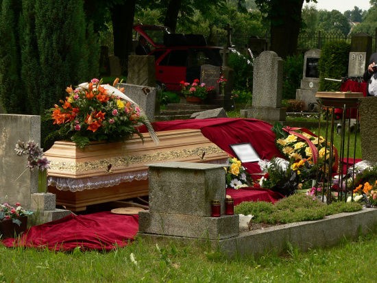 Pohřeb do země