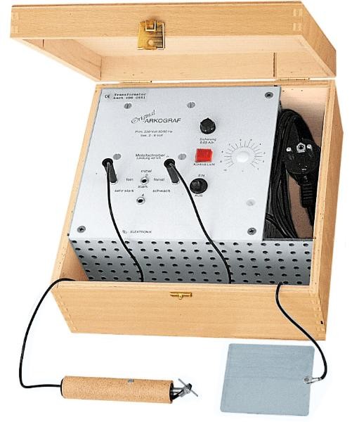 Elektrický označovací přístroj pro popisování kovů
