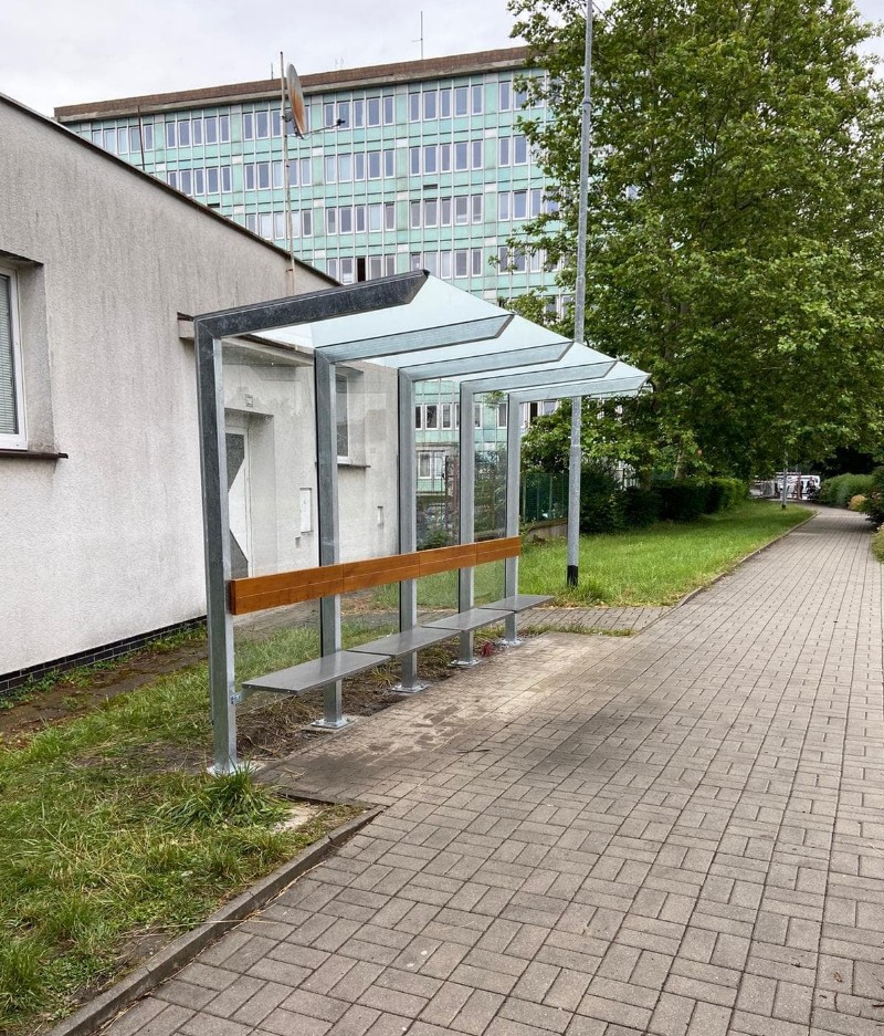 Výstavba autobusových zastávek
