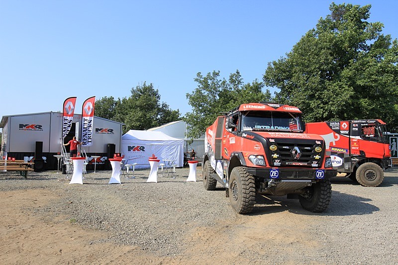 Renault Trucks Deliver