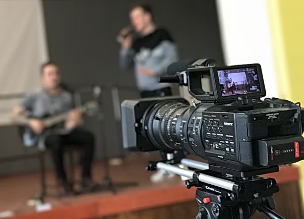Foto a video