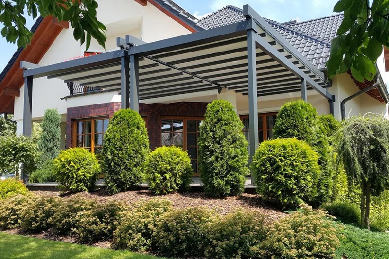 Hliníková pergola s výsuvnou střechou Velum