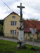 Kříž v obci