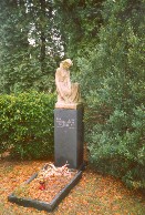 Hrob Gabrielky, dcery Bedřicha Smetany, na hřbitově u kostela Panny Marie