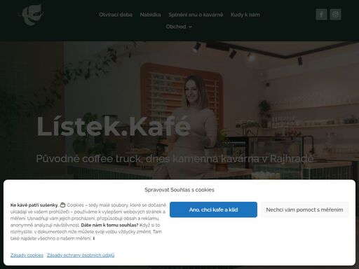 coffee truck s výběrovou kávou v rajhradě. stavte se na skvělou kávu a dortíky vedle kašny na městečku. horké nápoje, limonády, sušenky.