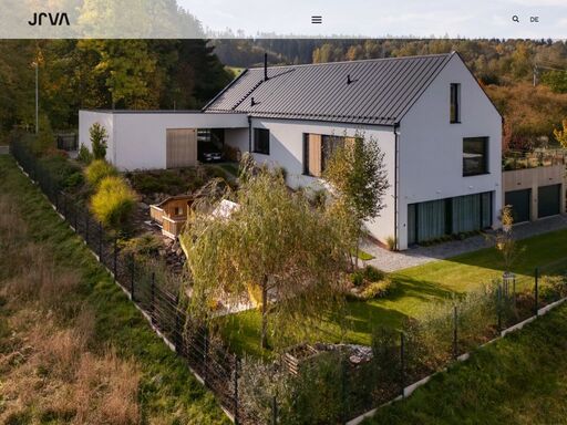 jsem jan pavel vlček, architekt z plzně. s kolegy jsme sehraný tým, který navrhuje srdcem a staví s rozumem. kontaktujte nás.