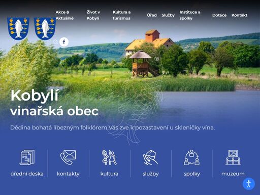kobylí je malebně rozloženo v mírně zvlněné krajině. na upravených svazích se pěstuje hlavně vinná réva, meruňky a broskve.