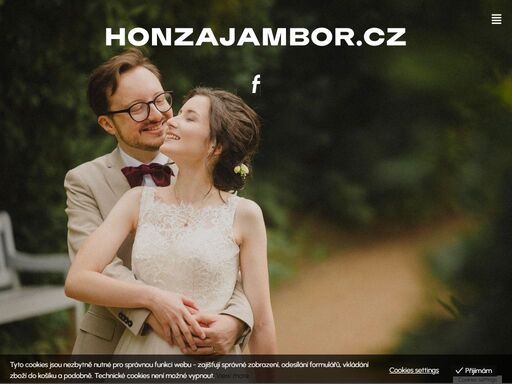 jsem honza a jsem fotograf. fotografování a videu se věnuji již několik let a za tu dobu jsem pomohl mnoha klientům uskutečnit jejich vizi.