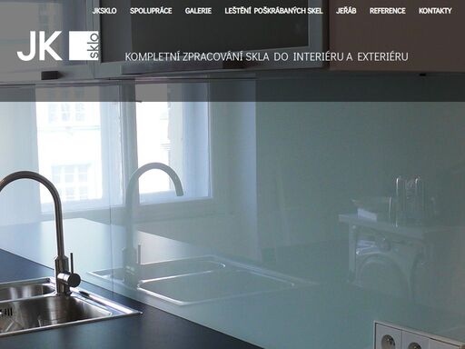 realizujeme komplexní zpracování skla do exteriérů i interiérů. kompletní dodávka, zaměření, následné zpracování a finální montáže. sklenářské práce po celé české republice pro bytové, administrativní a obchodní prostory.