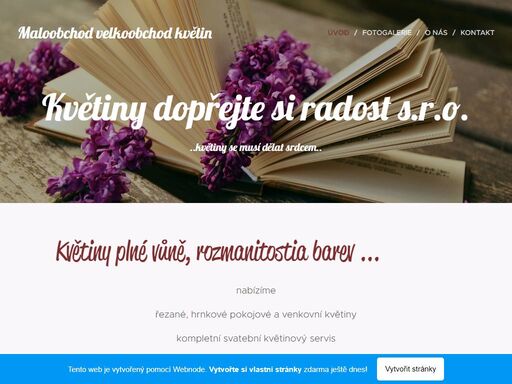 květiny plné vůně, rozmanitosti a barev ...