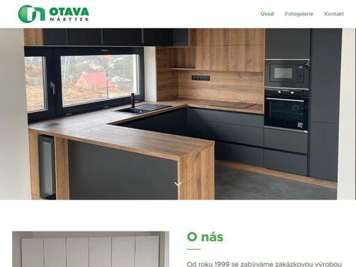 od roku 1999 se zabýváme zakázkovou výrobou nábytku, kuchyní, obývacích stěn, předsíní, vestavěných skříní, ložnic, dětských pokojů, kanceláří, a dalších výrobků.