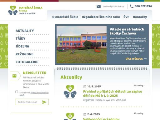 mateřskou školu čtyřlístek na čechové ulici obklopuje příjemné prostředí plné zeleně a klidu.