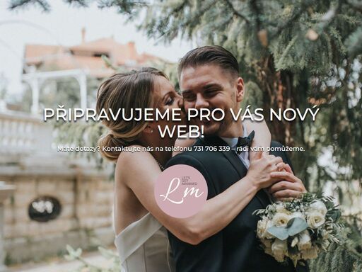 půjčovna a prodej svatebních, polonézových a společenských šatů! přijďte si k nám pro své vysněné svatební šaty a zarezervujte si zkoušku ještě dnes!