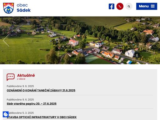 obec se nachází na úpatí českomoravské vrchoviny v chráněné krajinné oblasti žďárské vrchy asi 3 km od města polička.