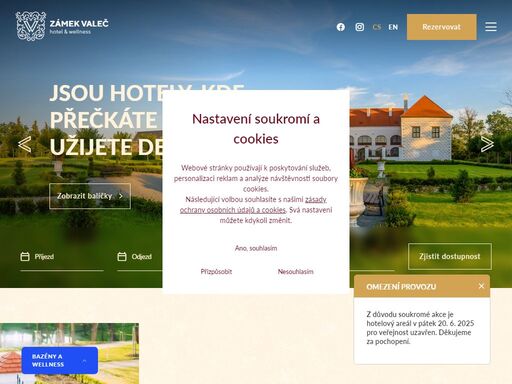 hotel zámek valeč se nachází v malebné krajině vysočiny nedaleko města třebíče. je ideálním prostorem nejen pro pobyt s rodinou, příteli a díky svému geniu