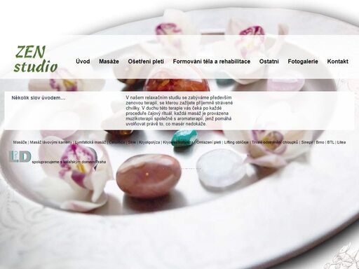masáže | wellness | perličková koupel | havajská masáž | masáž lávovými kameny | lymfatická masáž | celulitida | strie | kryolipolýza |