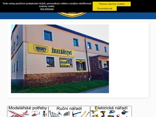 prodejna s širokým sortimentem železářského zboží, nářadí, zahradní techniky a modelářských potřeb.  má vlastní servis zahradních strojů.
