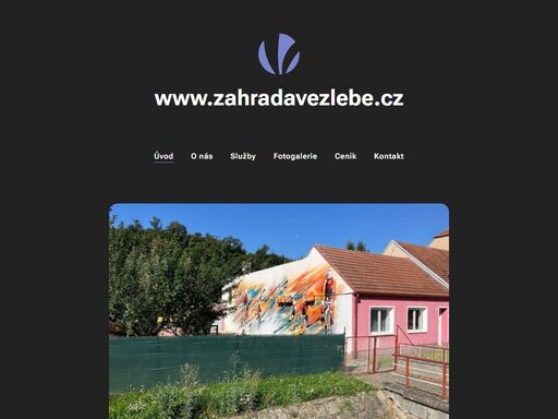 samoobslužný bar ve žlebě v neslovicích je tu především pro cyklisty a pěší turisty kteří se chtějí zastavit, občerstvit a zase jet/jít dále. bar je na zelené turistické značce obklopený krásnou přírodou v klidné části obce neslovice