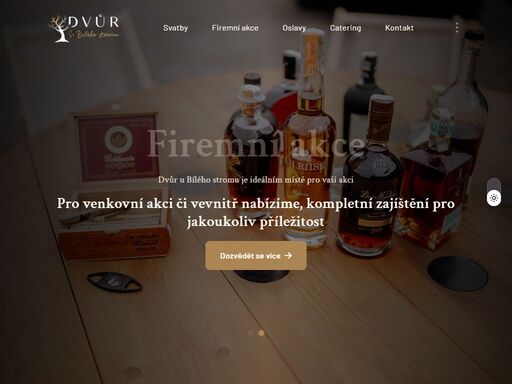 vítejte v našem dokonalém prostoru pro svatby a firemní akce! s elegantní atmosférou a profesionálním přístupem vytváříme ideální kulisu pro vaše nezapomenutelné chvíle. nechte se unést kouzlem našeho prostoru a svěřte nám organizaci. prožijte svůj speciální okamžik s námi!