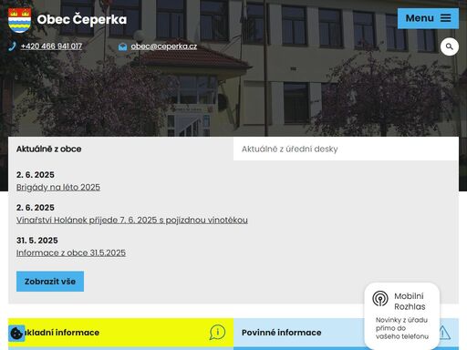 obec čeperka se nachází v okrese pardubice, kraj pardubický, na půli cesty mezi krajskými městy pardubice a hradec králové. žije zde přibližně 1 200 obyvatel. obcí protéká opatovický kanál.