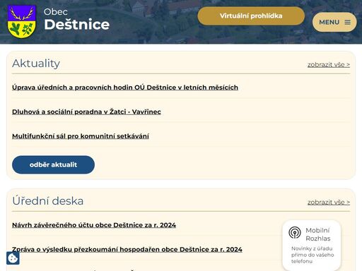 v údolní nížině, východně od zalesněného pohoří dlouhá mýť (langen hau) lemována a deštnickým potokem (teschnitzer bach) protékána, leží na obou jeho březích ves deštnice (teschnitz).