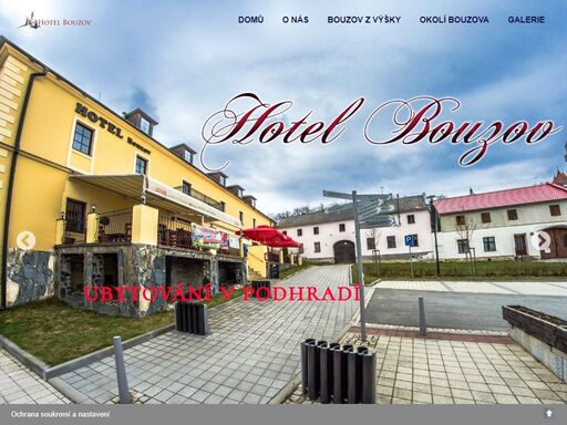 hotel bouzov se nachází na náměstí malebného městečka bouzov, přímo pod pohádkovým hradem bouzov. útulné ubytování v podhradí.