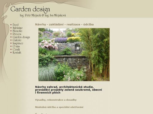 www.zahrady.net