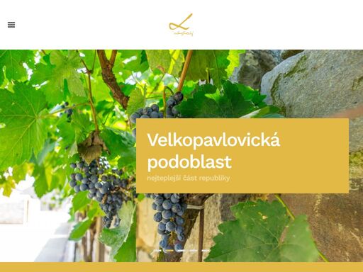 penzion se nachází na okraji obce čejkovice v ulici pod novosady, mezi vinnými sklípky a je obklopen vinohrady, což je pro mnohé po ránu nezapomenutelný pohled do vinice zalété sluncem.