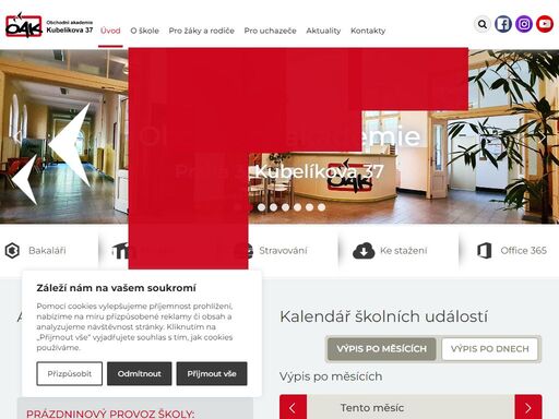 absolventi mají možnost najít uplatnění na úrovni středního managementu ve výrobní, obchodní a podnikatelské sféře i ve státní správě nebo pokračovat v dalším vzdělávání na vysokých školách, především s ekonomickým nebo právním zaměřením.