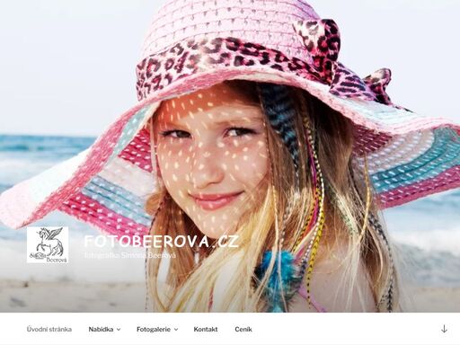 vítám vás na stránkách fotografky simony beerové. fotografie je mým koníčkem a profesí více než 10 let. ráda fotím lidi, jejich výrazy, okamžiky, které si chceme uchovat, abychom se k nim mohli znovu vracet. ať už jde o běžné portrétní fotografie, nebo o významné dny jako je například svatba. nejčastějším tématem jsou rodinné fotografie, novorozenci…