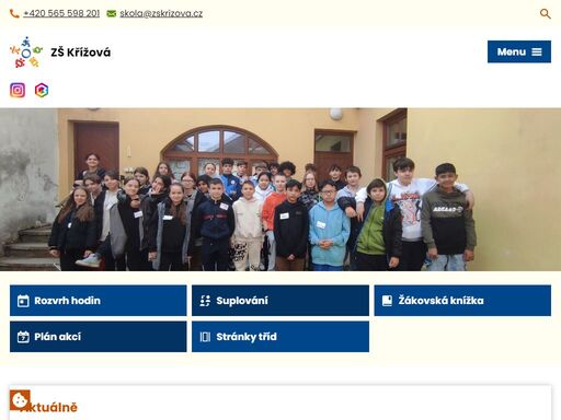 základní škola pro 390 žáků s jídelnou, družinou, klubem a kroužkem angličtiny, němčiny, fotbalu, hry na flétnu, keramiky, informatiky i zpěvu.