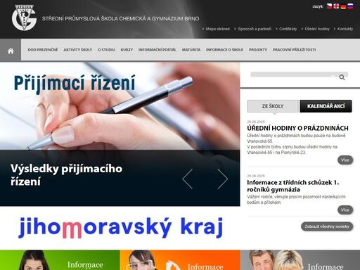 škola klade důraz nejen na odborné profilující předměty, ale také zejména na výuku dvou cizích jazyků, informačních a komunikačních technologií a rovněž tak na principy etiky a slušného chování.