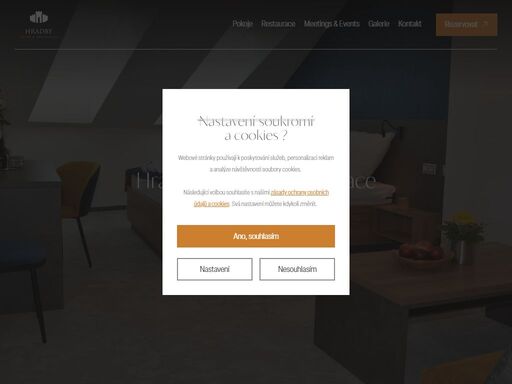 vítejte v našem hotelu s restaurací a dostupnými pokoji v centrum města