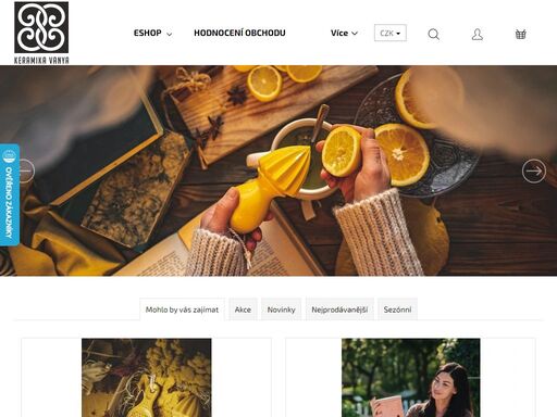 ručně vyráběná keramika z české dílny. na začátku byla inspirace, myšlenka, pak další a další návrhy, kresby, zkoušky, barvy, detaily, zdary, nezdary, kritiky i spokojenost s dílem. je to právě kombinace všech těchto ingrediencí ve spojení s kvalitními materiály, které dělají naše výrobky tím, čím jsou.
za každým…