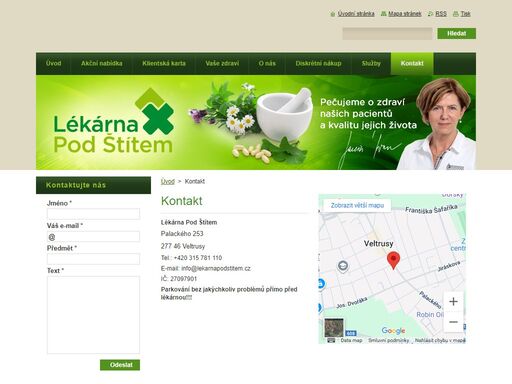 kontaktní informace lékárny pod štítem ve veltrusech, včetně mapy a možnosti parkování 