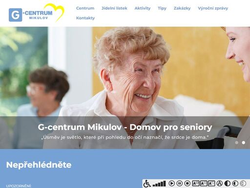 cílovou skupinu tvoří senioři od 55 let s trvalým pobytem na území čr, kteří z důvodu věku, změn jejich zdravotního stavu, snížené soběstačnosti a dovednosti, potřebují pravidelnou pomoc a péči jiné fyzické osoby v jejich nepříznivé sociální situaci a nejsou schopni si ji sami zajistit ve svém sociálním prostředí.