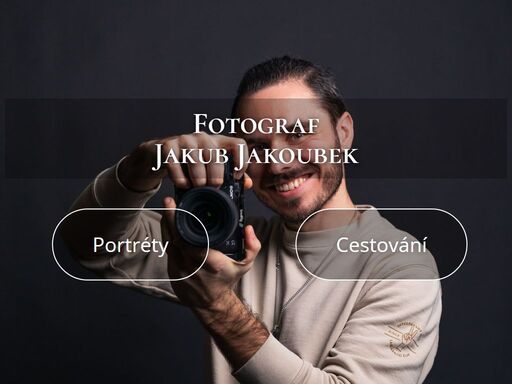 jsem fotograf, který se nezaměřuje jen na fotografování portrétů, ale hlavně na ten zážitek z focení - zážitek, při kterém se zastavíš, nadechneš a uvidíš se v novém světle. společně vytvoříme nejen nádherné snímky, ale i vzpomínku na chvíle, kdy si byl/a opravdu sám/sama sebou.