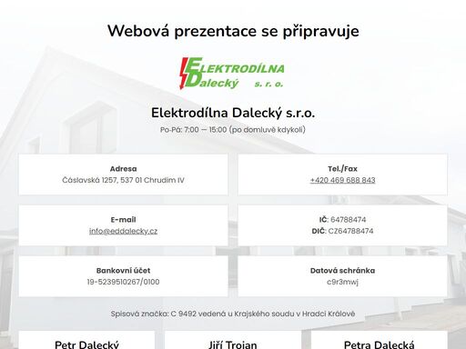 specializujeme se na výrobu kabin pro pracovní stroje a jejich plné vybavení.