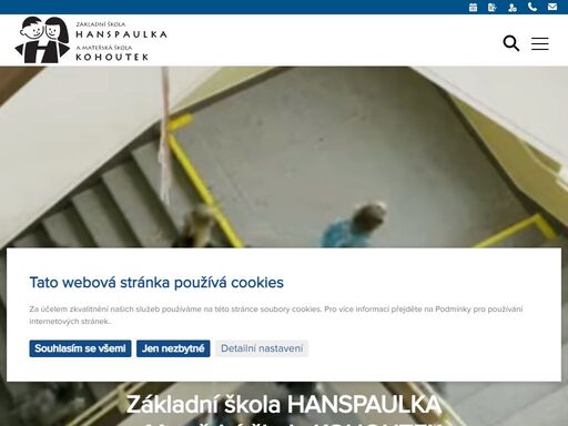 učíme děti myslet, učit se a spolupracovat. 
otevíráme prostor pro poznávání, seberealizaci a rozvoj všestranné osobnosti.