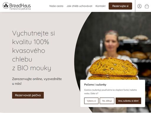 objednejte online, vyzvedněte u nás! už při prvním kousnutí poznáte rozdíl. chléb vyrobený tradičním způsobem z kvalitních surovin je delikatesa.