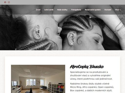 specializujeme se na prodlužování a zhušťování vlasů a vytváříme originální účesy, které podtrhnou vaší jedinečnost.