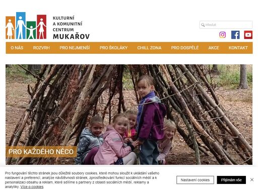 kulturní, komunitní, mateřské, centrum, mukařov, cvičení kulturní a komunitní centrum mukařov sdružuje aktivity několika organizací: spolek mukařov-sko a jeho volnočasové aktivity, obecní knihovnu a sociální služby.