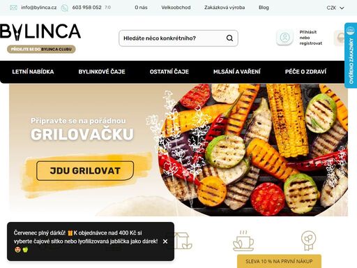 bylinca, s.r.o. je rodinná firma, která od roku 2017 na jižní moravě vyrábí sypané bylinkové čaje. nabízíme také bio koření a výběrovou kávu.
jsme výrobci s cílem zachovat tradiční ruční práci. každý produkt pro vás tvoříme ručně a s láskou.
naše produkty neobsahují aromata, ani žádné další přidané látky. chuť, vůni…