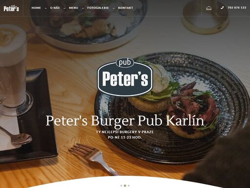 přijďte za námi do karlína na ten nejlepší burger, každý den pro vás připravujeme výhodné polední menu.
