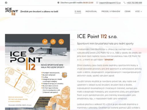 sportovní mini bruslařská hala pro lední sporty