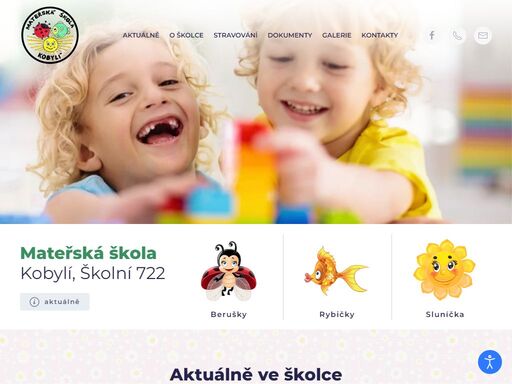 je 3-třídní a leží v centru obce kobylí. v současné době provozuje 3 třídy rozdělené podle věku dětí a také smíšené. 