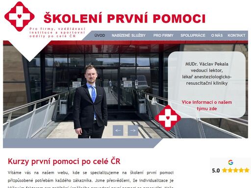 provádíme individualizovaná školení první pomoci pro zaměstnance, sportovní oddíly a vzdělávací instituce.