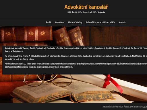 www.aknadstolou18.cz