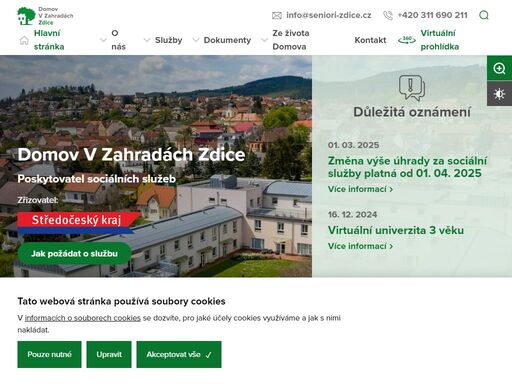 náš domov funguje od roku 2000. poloha umožňuje spojení s městem a jeho obyvateli a nabízí možnost procházek v přírodě.